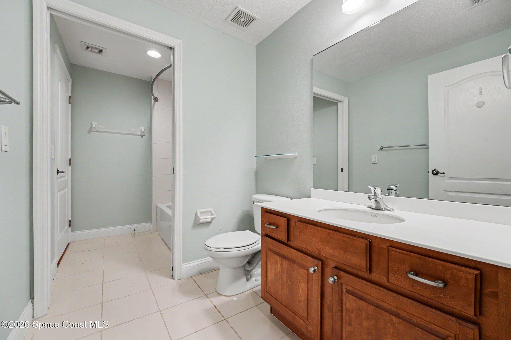 601 N Miramar Avenue 108