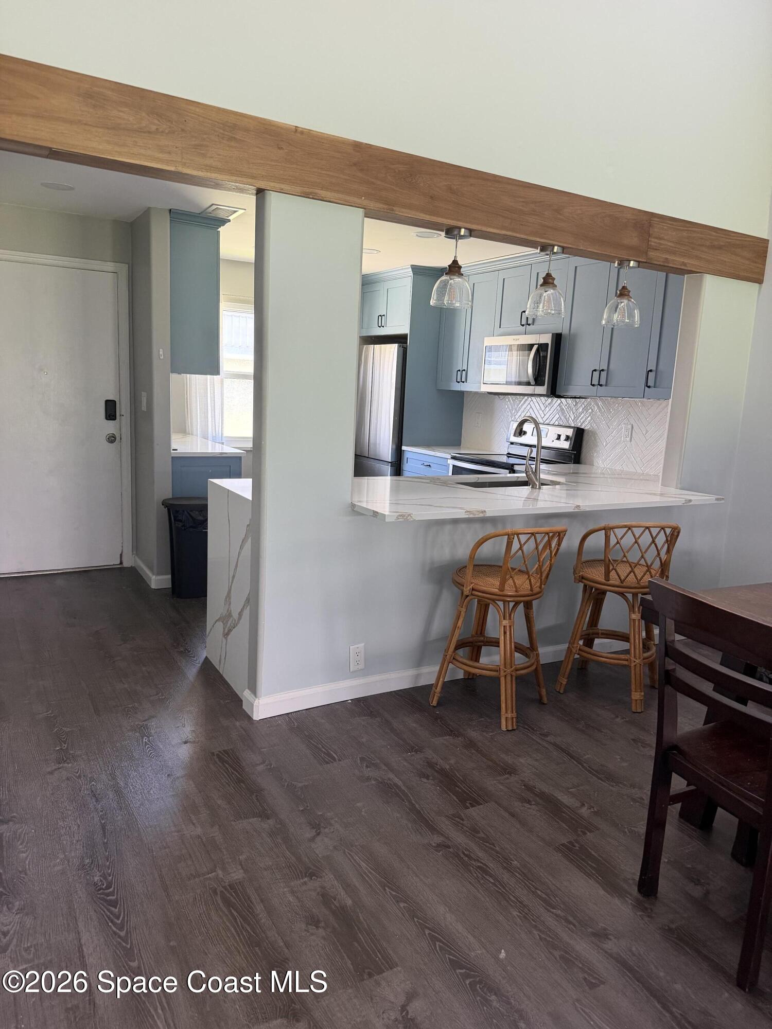 2104 Grant Place 102