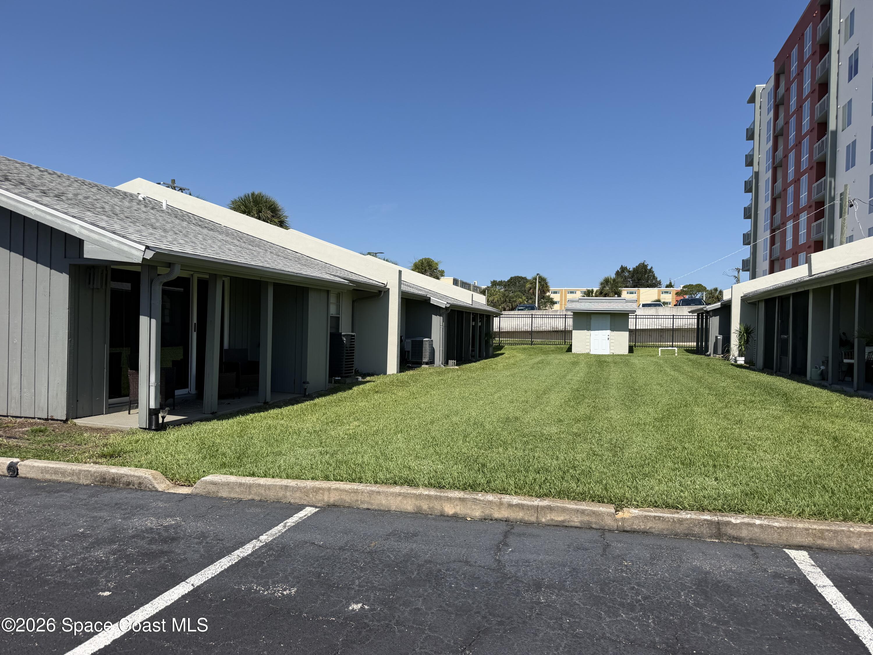 2104 Grant Place 102