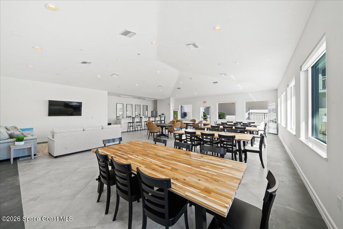 1465 S Harbor City Boulevard 1002