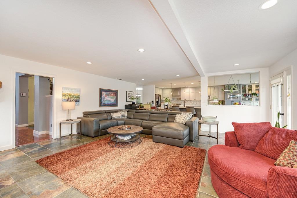 6124 Pirate Point Court