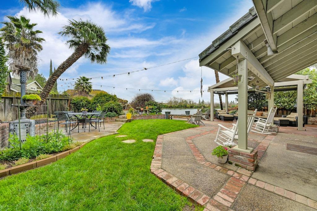 6124 Pirate Point Court