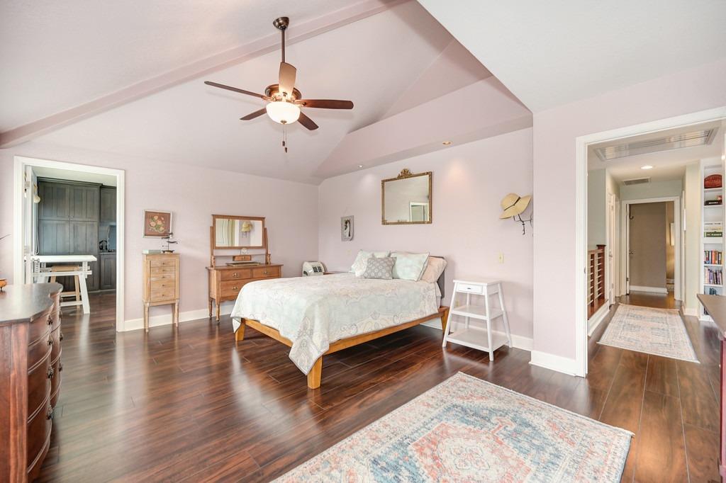 6124 Pirate Point Court