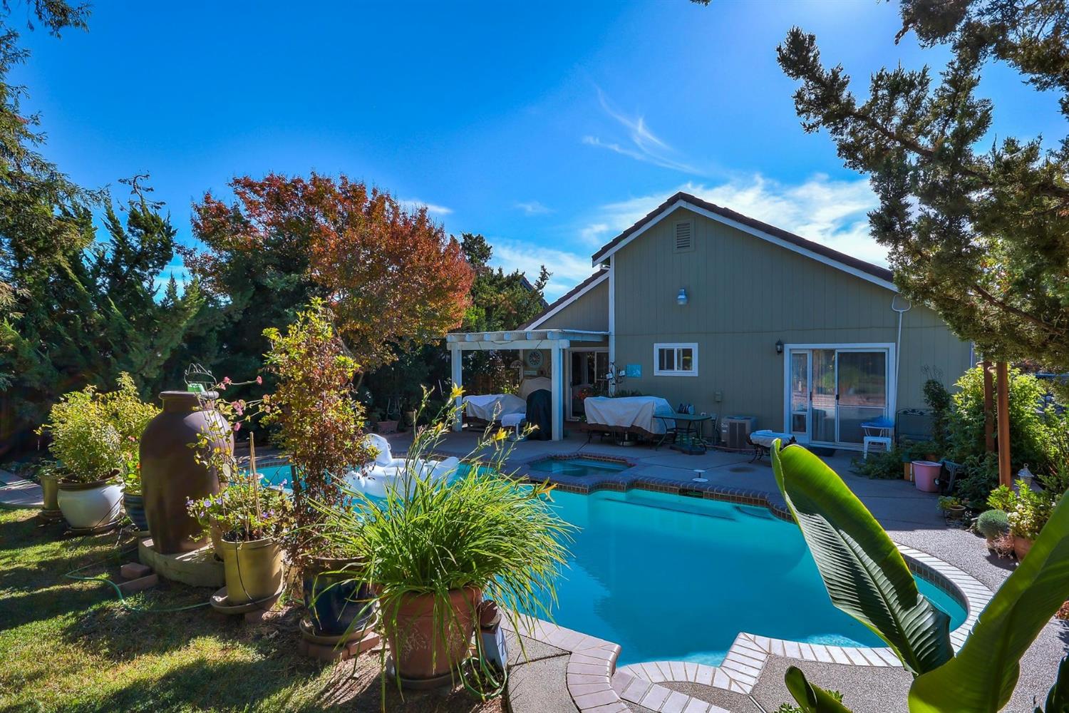 8379 Wheatland Drive