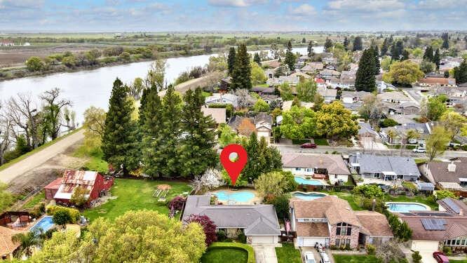 211 River Acres Drive