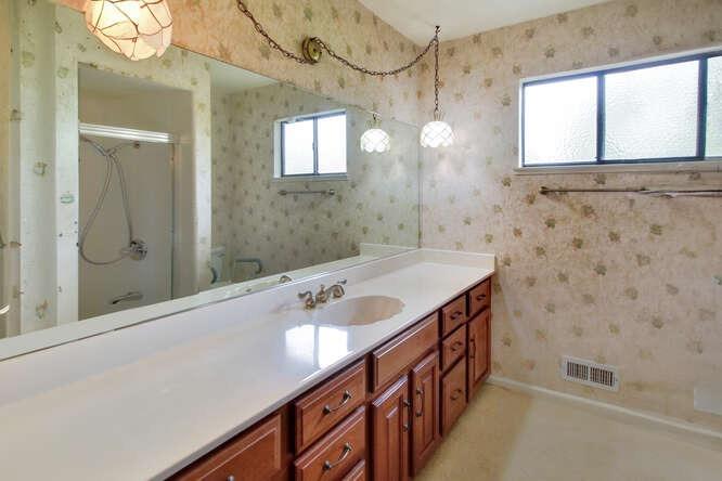 211 River Acres Drive