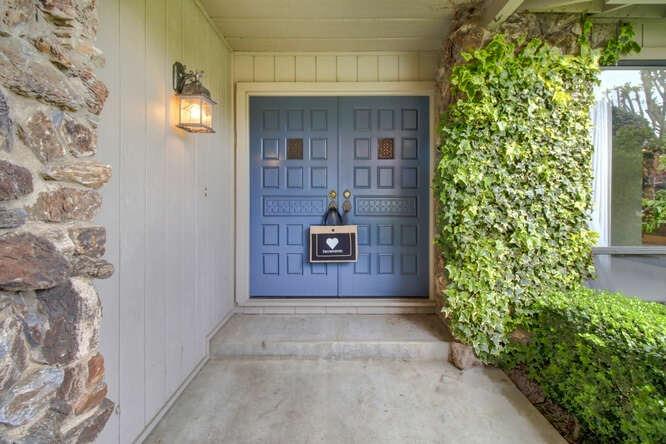 211 River Acres Drive