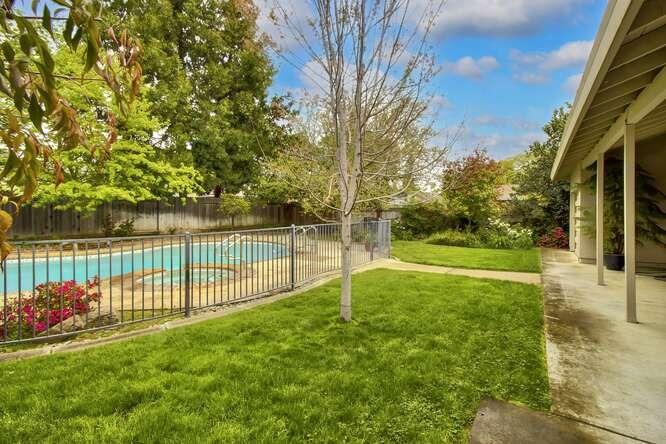 211 River Acres Drive