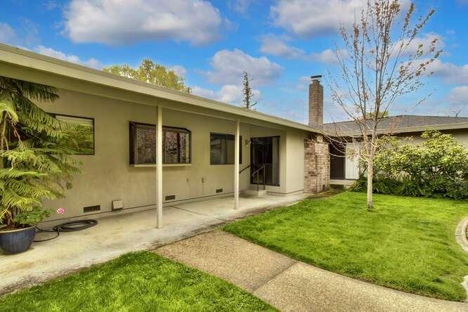 211 River Acres Drive