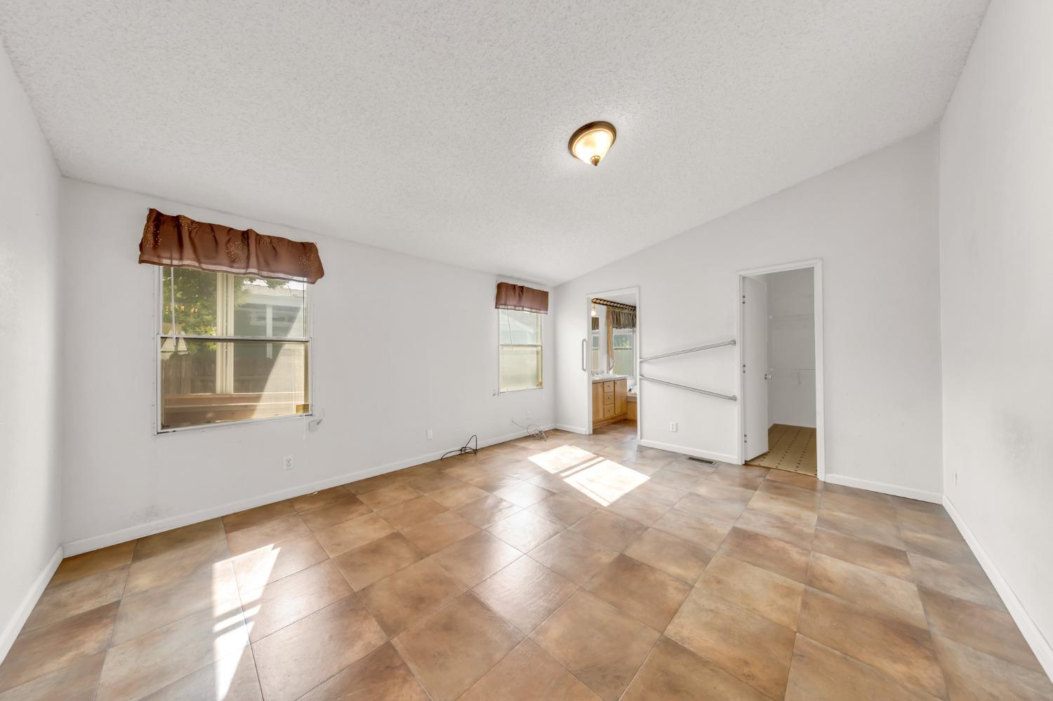 7855 Cottonwood Lane 25