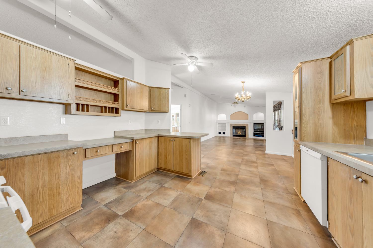 7855 Cottonwood Lane 25