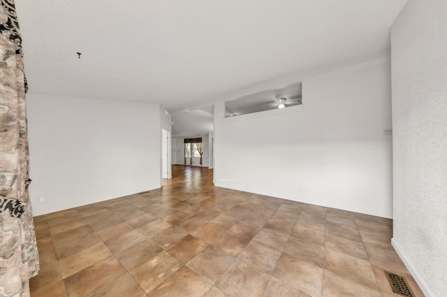 7855 Cottonwood Lane 25