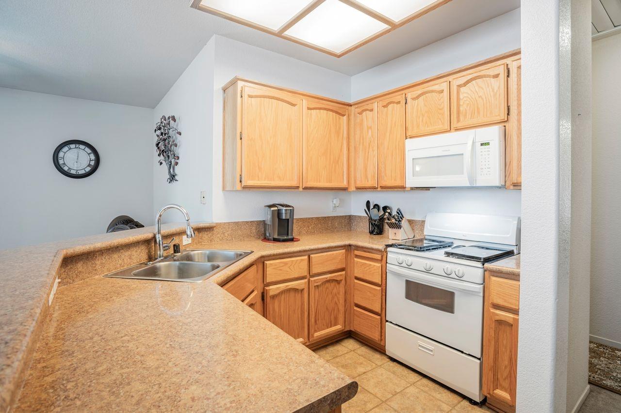 5505 Laguna Crest Way