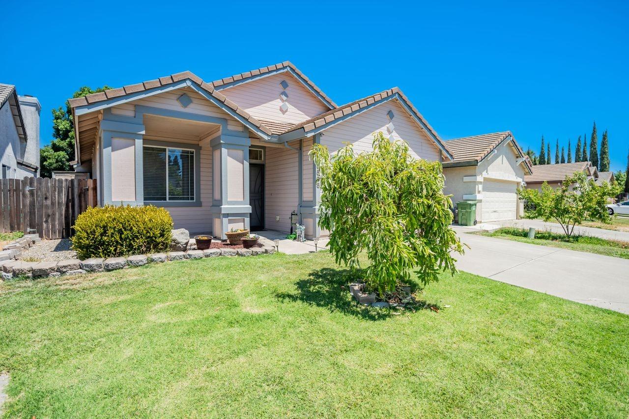 5505 Laguna Crest Way