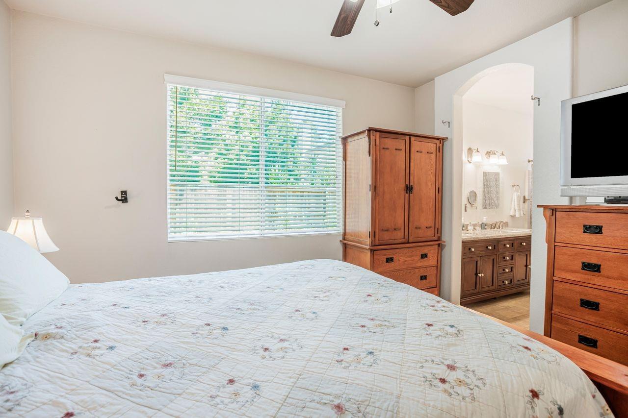 5505 Laguna Crest Way