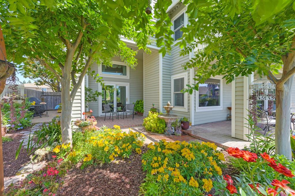 6116 Pirate Point Court