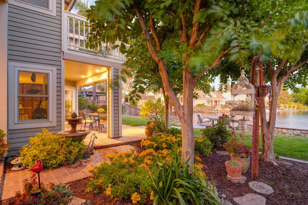 6116 Pirate Point Court