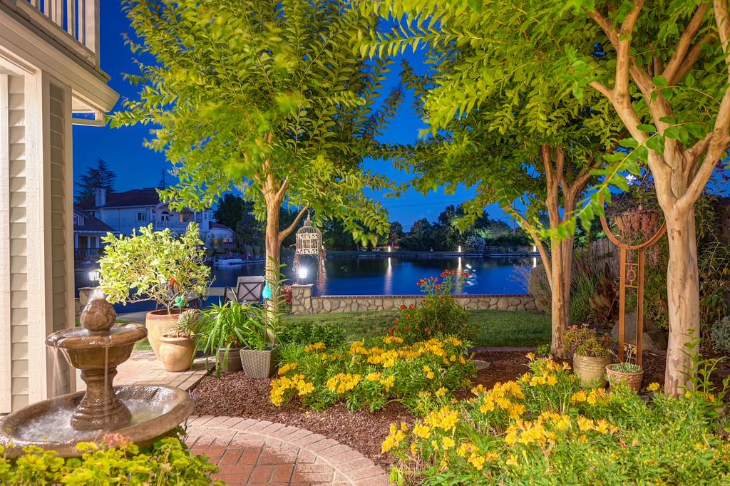 6116 Pirate Point Court