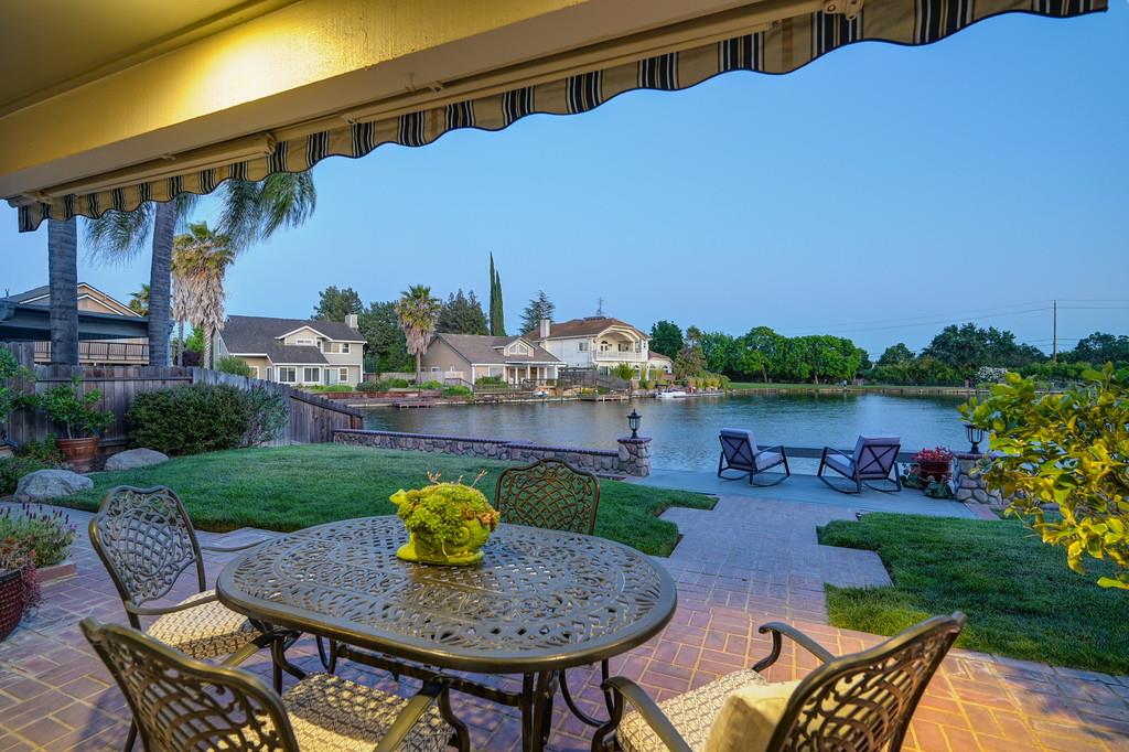 6116 Pirate Point Court