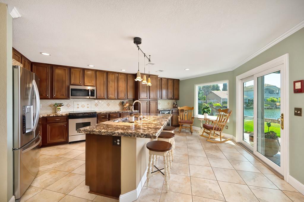 6116 Pirate Point Court