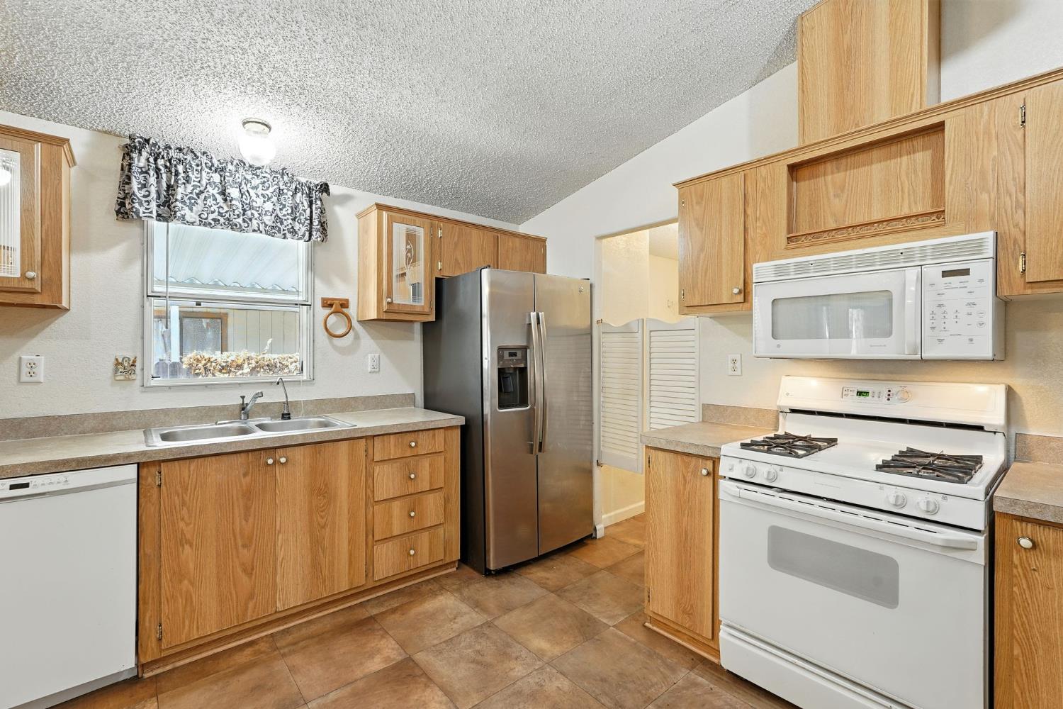 7855 Cottonwood Lane 25