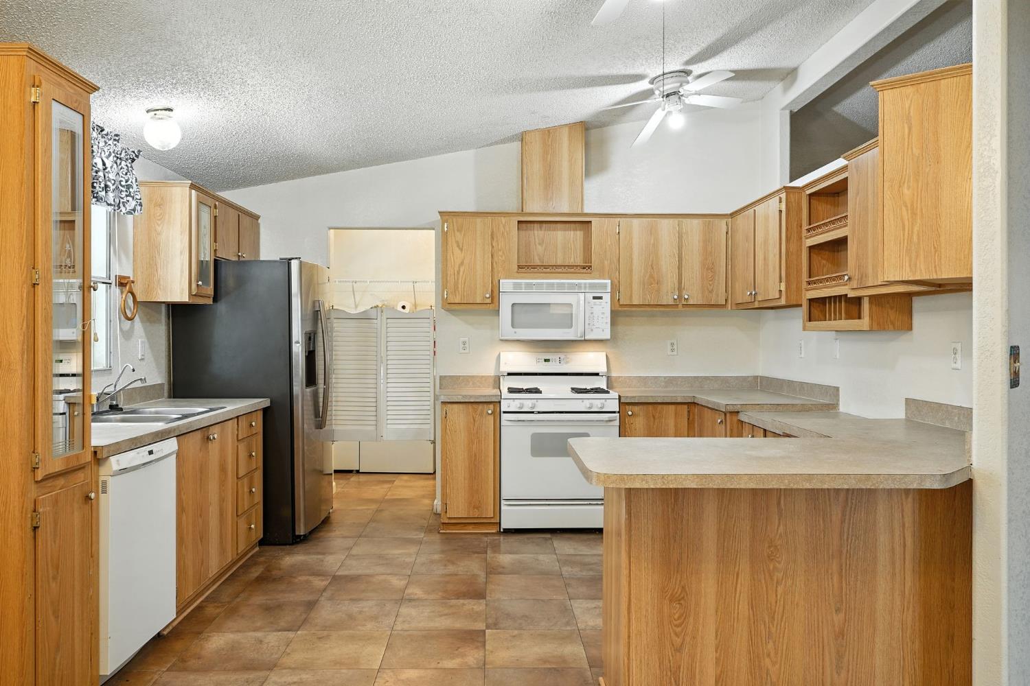 7855 Cottonwood Lane 25