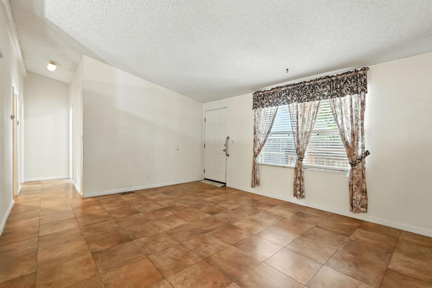 7855 Cottonwood Lane 25