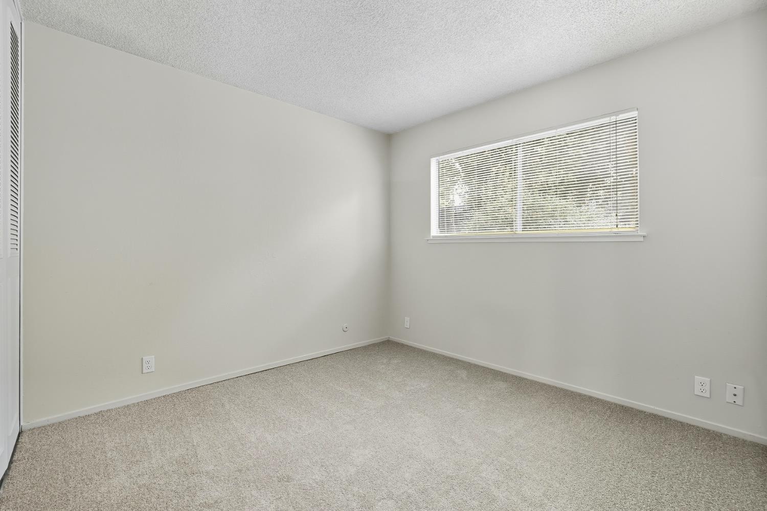 4836 Rockland Way