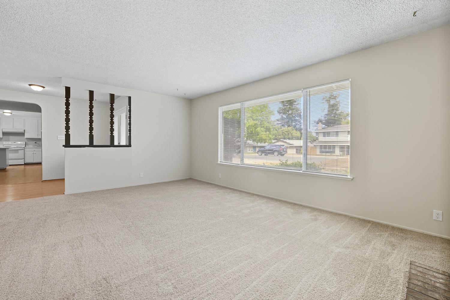 4836 Rockland Way