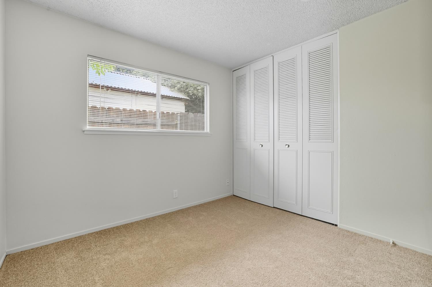 4836 Rockland Way