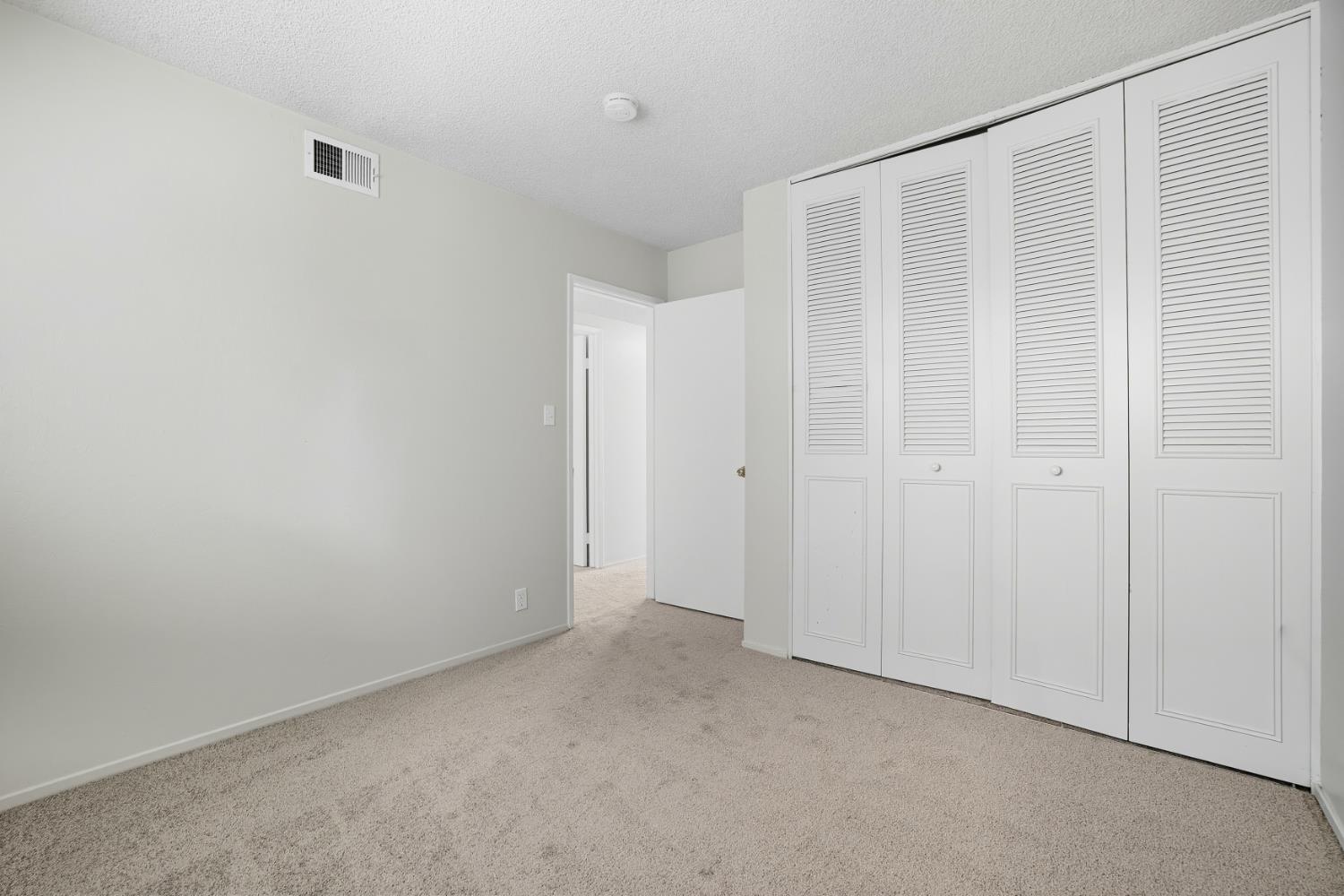 4836 Rockland Way
