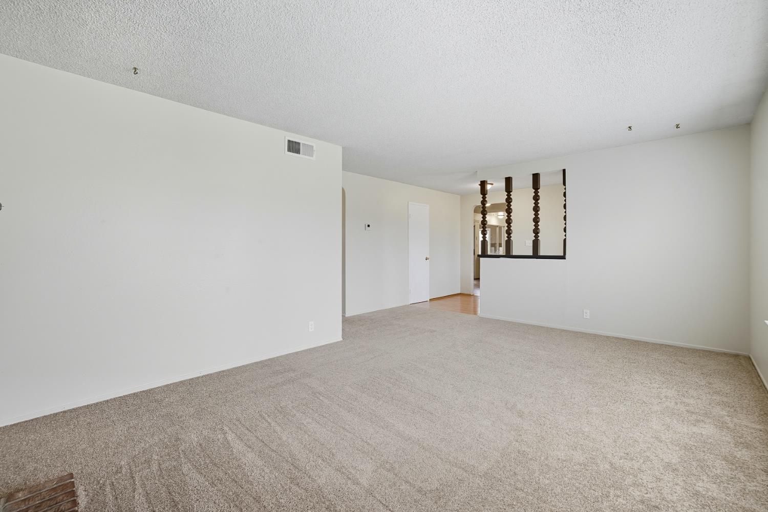 4836 Rockland Way