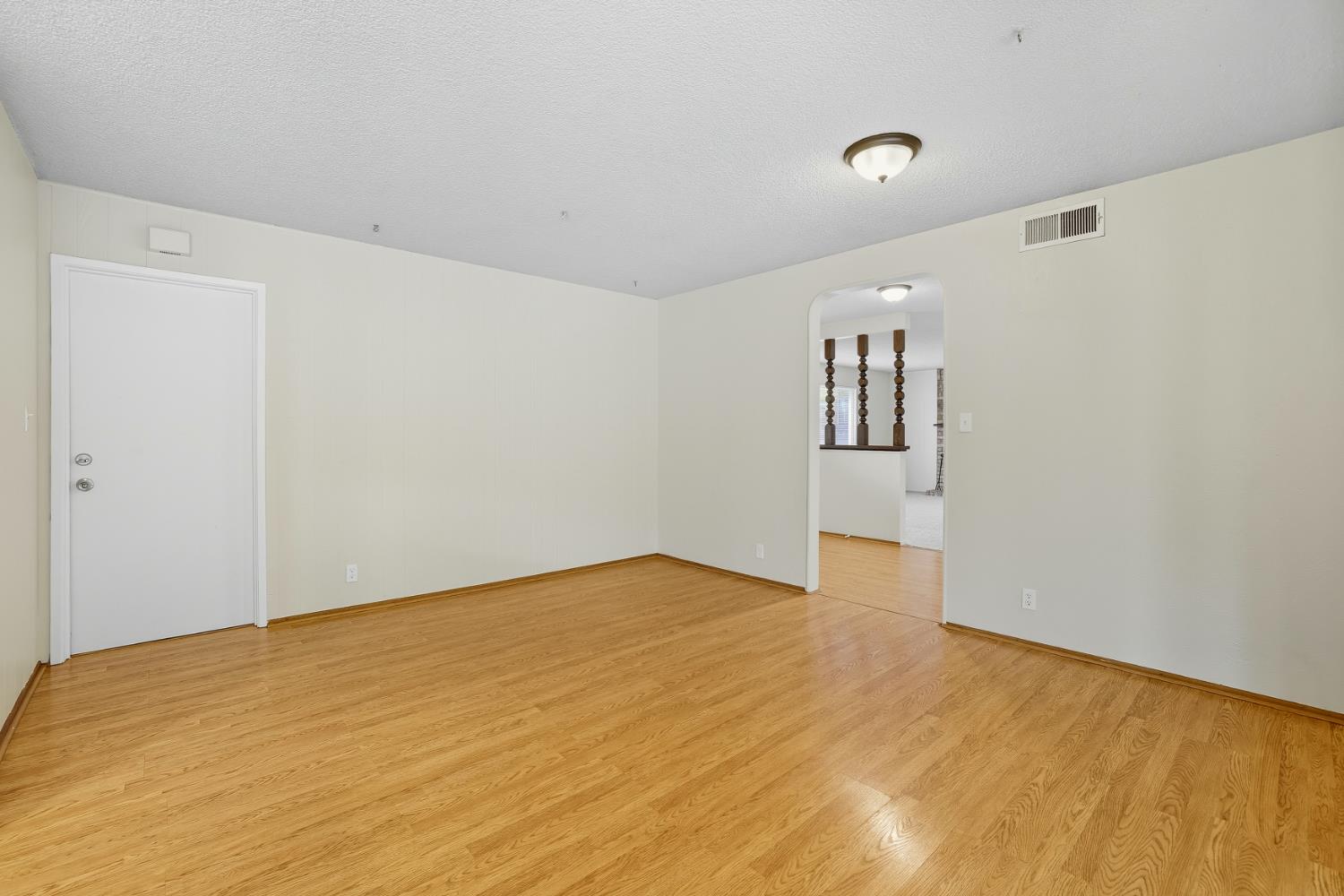 4836 Rockland Way