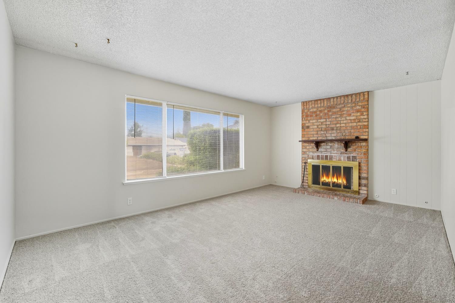 4836 Rockland Way