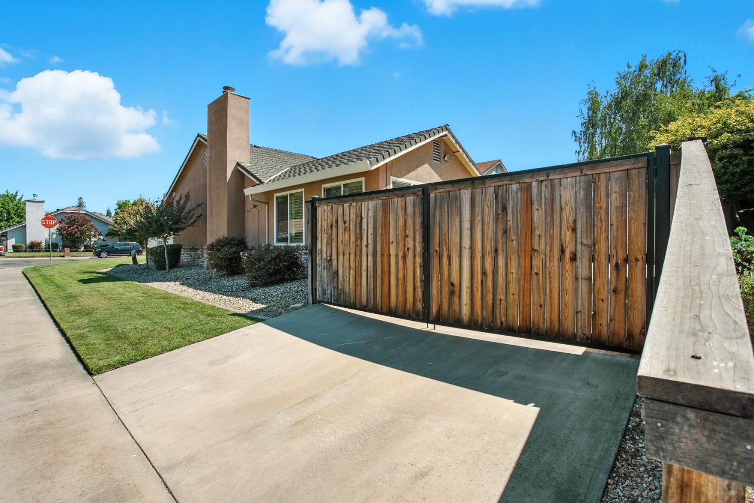 906 Ranch Road