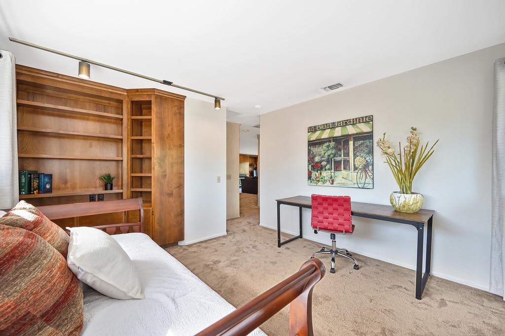 6911 Pescado Circle