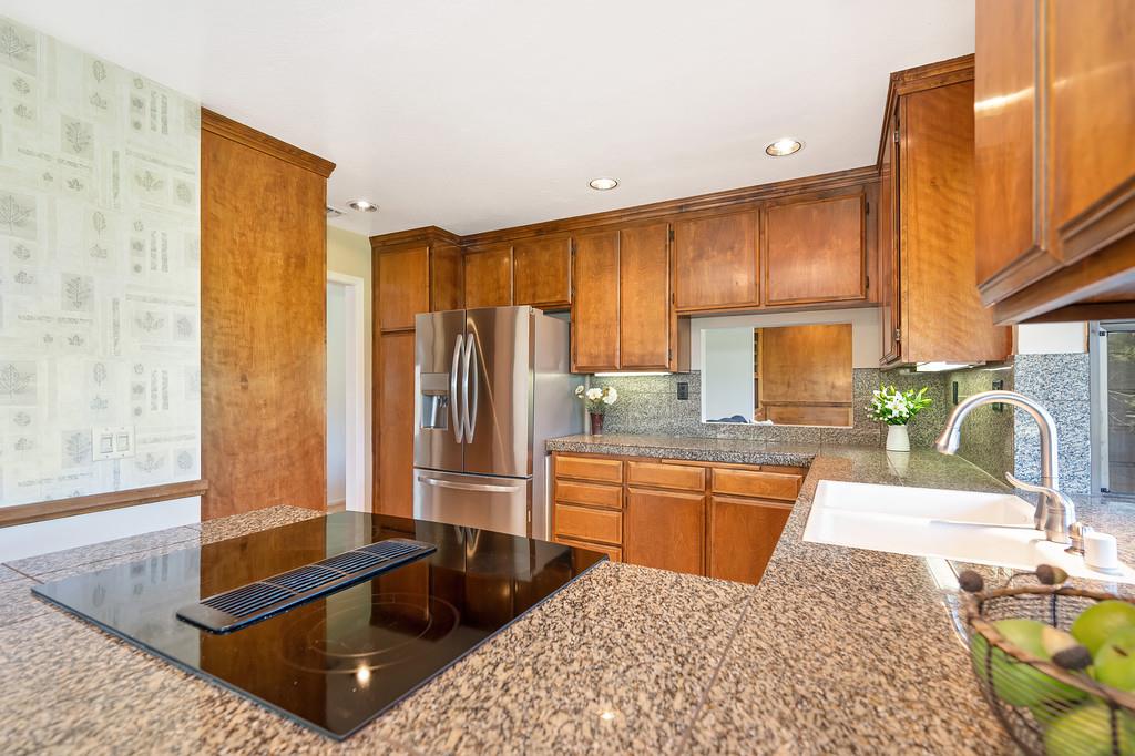 6911 Pescado Circle