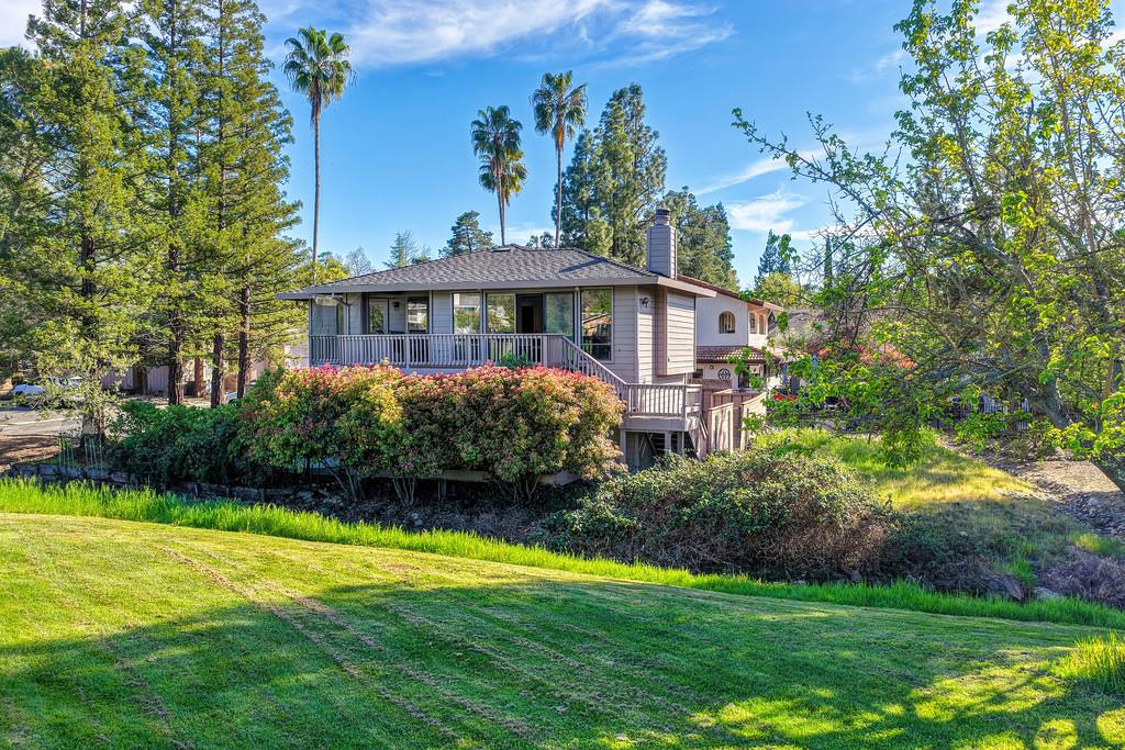 6911 Pescado Circle