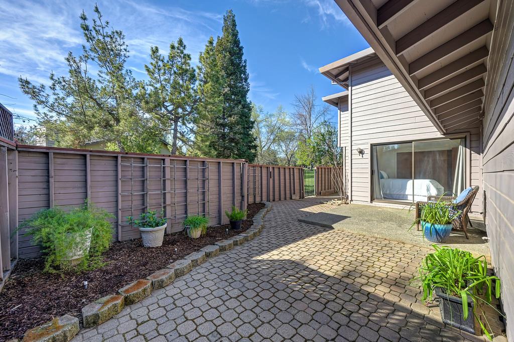 6911 Pescado Circle