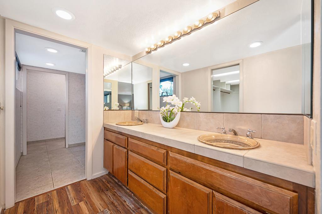 6911 Pescado Circle