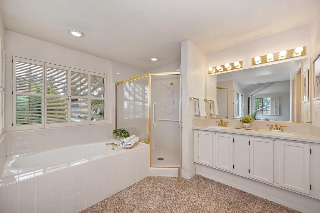 5904 Bar Harbour Court