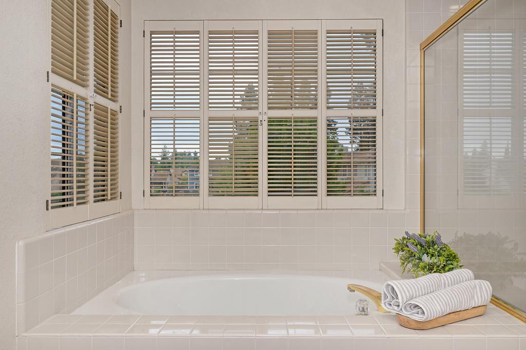 5904 Bar Harbour Court