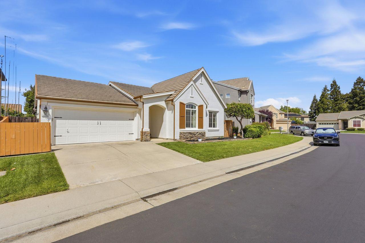 9576 Arcada Court