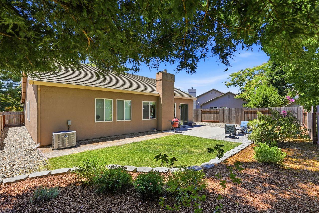 3609 Grimshaw Way