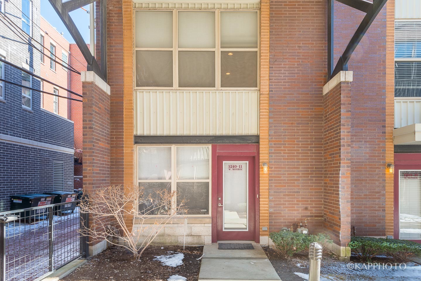 1240 W Monroe Street Unit: 11R