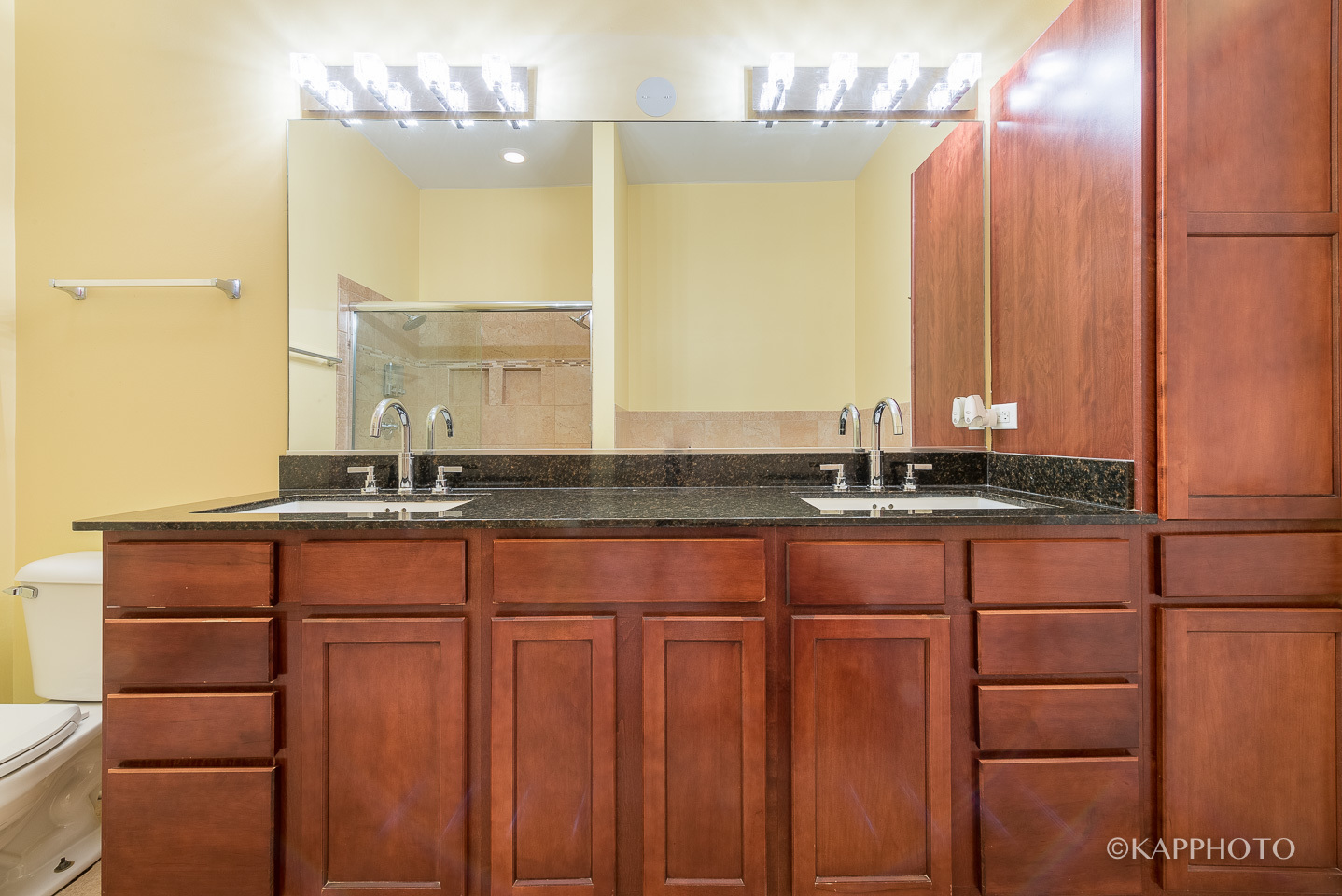 1240 W Monroe Street Unit: 11R