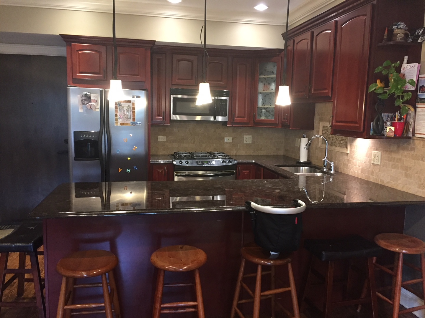 1526 W Monroe Street Unit: 301