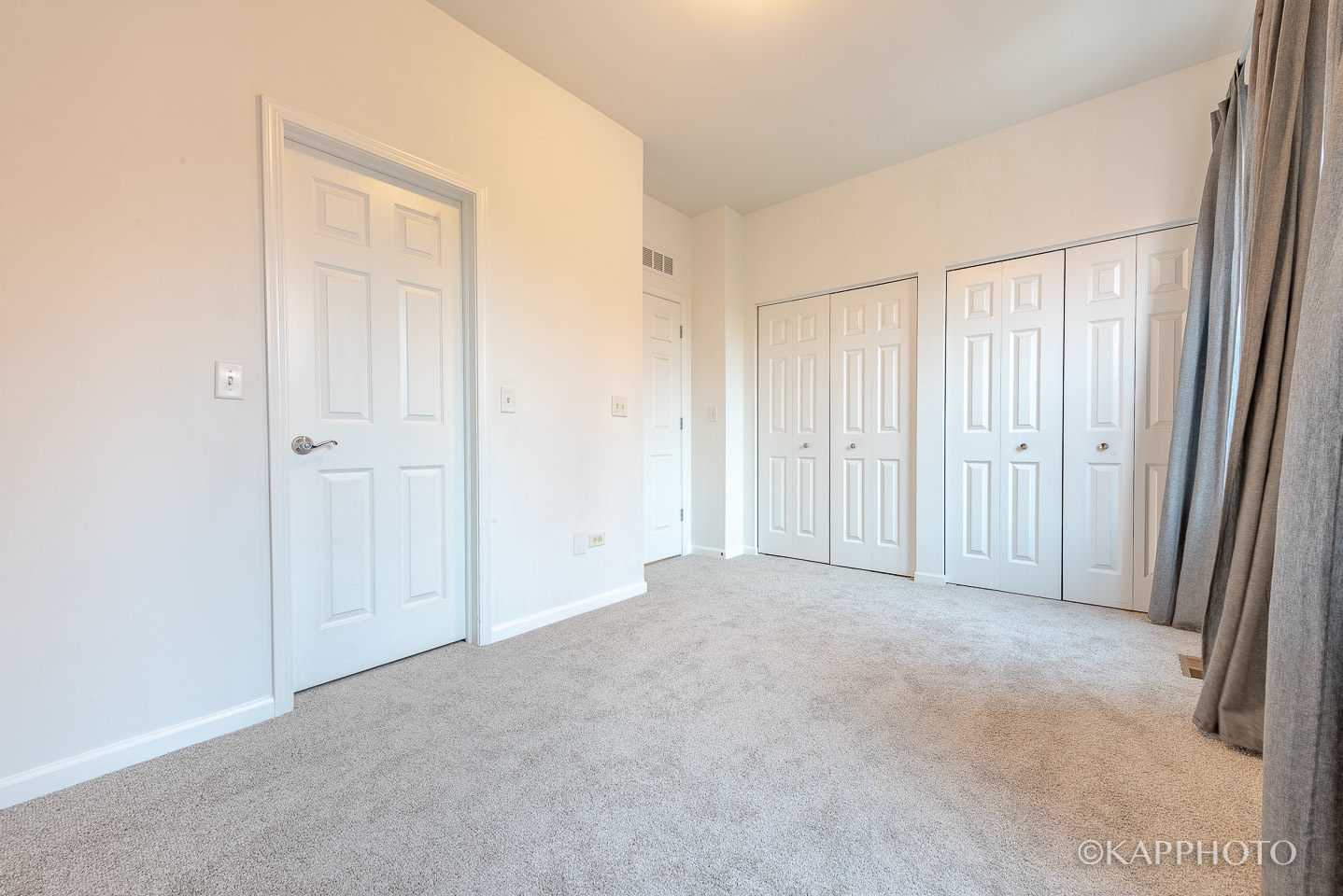 2507 S Calumet Avenue