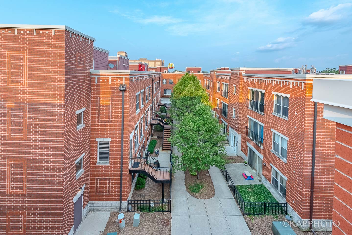 2507 S Calumet Avenue