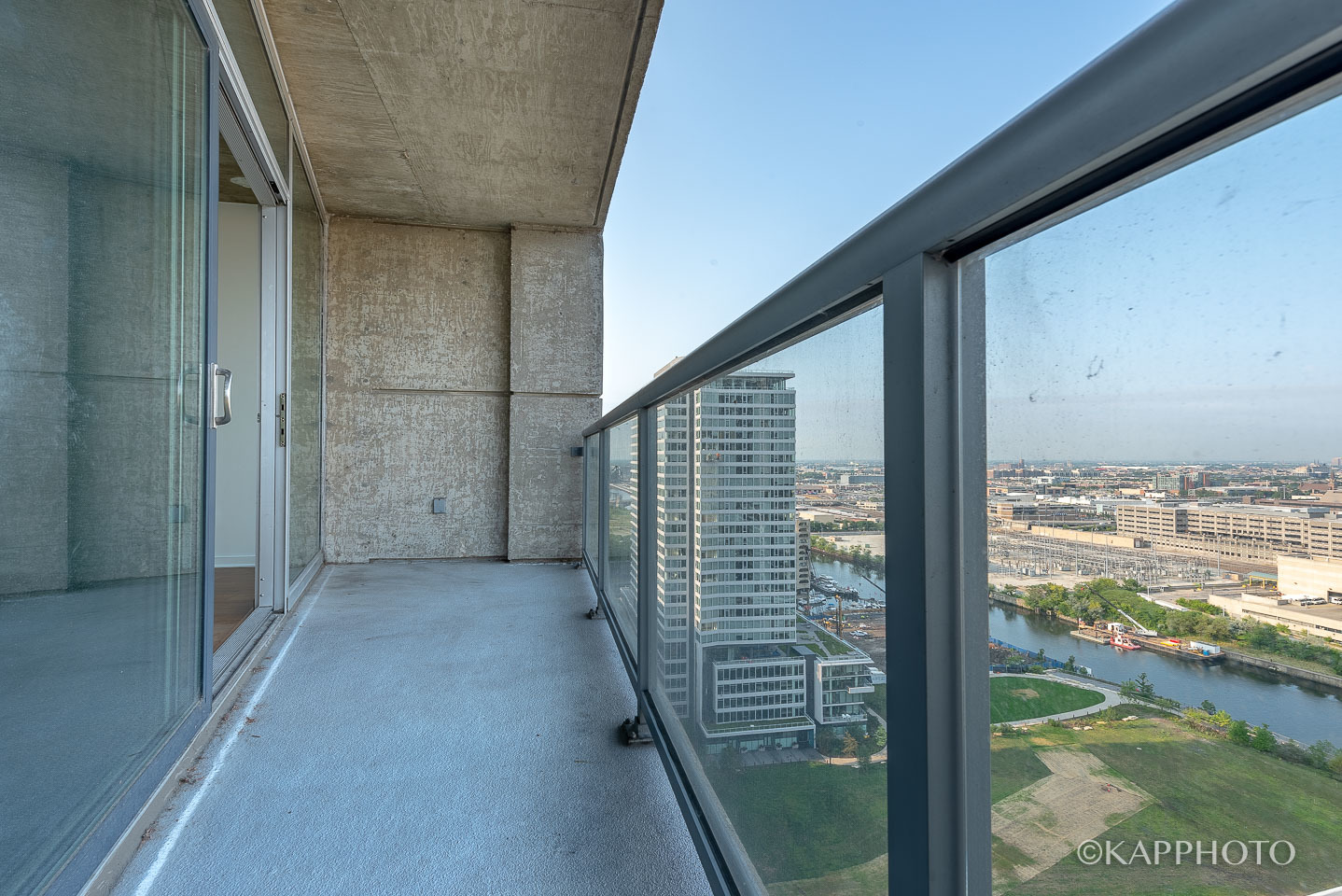 611 S Wells Street Unit: 2406